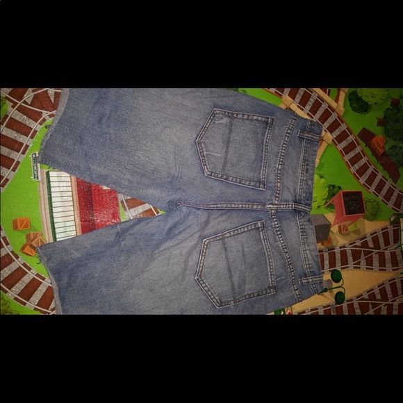 Ripped jean shorts - Picture 4 of 4